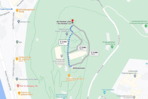 https://www.google.at/maps/dir/Glockenturm,+Graz/Hackher+L%C3%B6we,+Graz/@47.0766506,15.4361493,18.07z/data=!4m14!4m13!1m5!1m1!1s0x476e358369264165:0xc8cd7925825e5e20!2m2!1d15.4372282!2d47.0759388!1m5!1m1!1s0x476e3584a38f12a1:0xe76b9d0560388af4!2m2!1d15.4371754!2d47.0772605!3e2